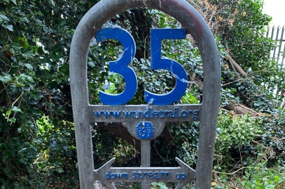 marker posts along wandle trail