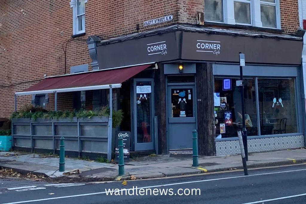 Corner Cafe in Earlsfield