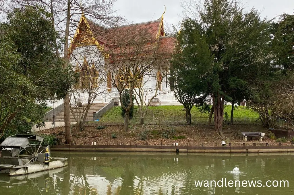 The Buddhapadipa Temple