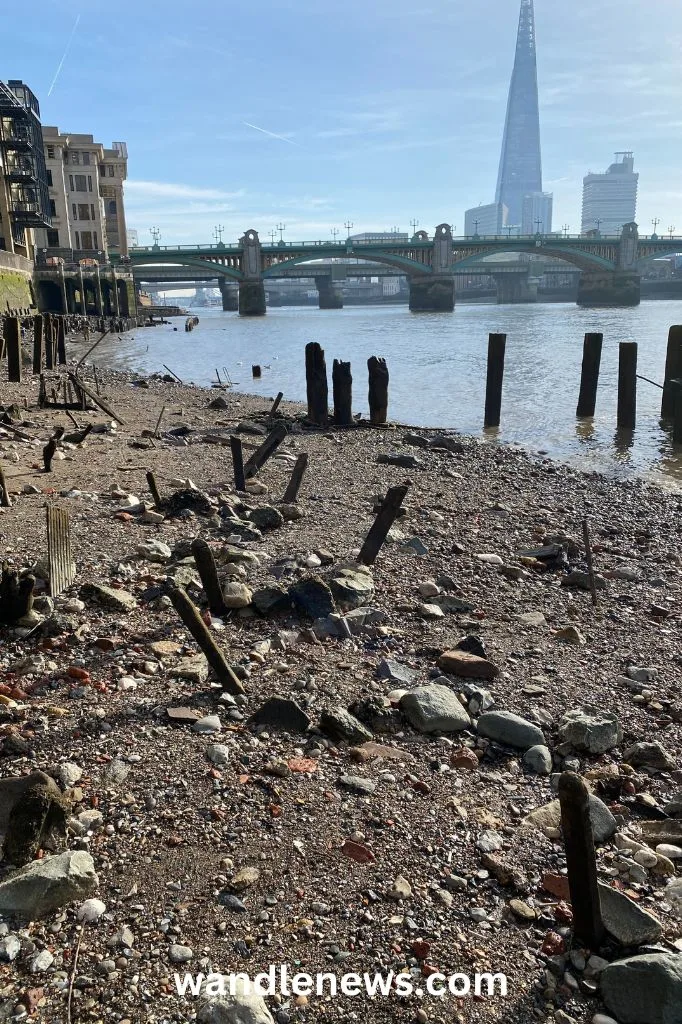 Thames foreshore under Millennium bridge