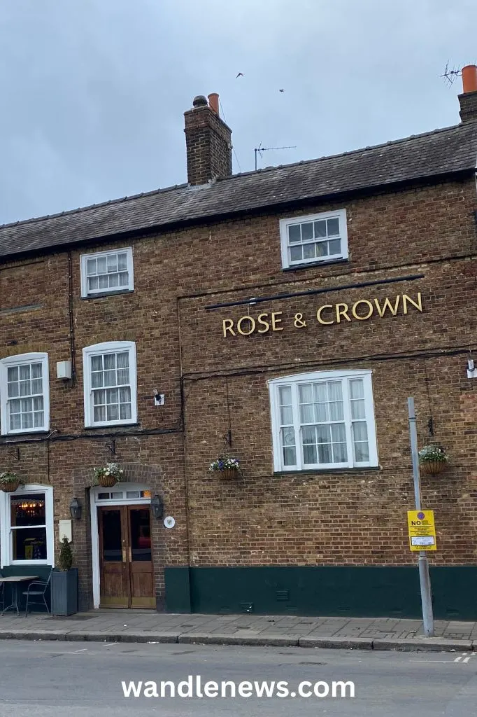 Rose & Crown pub in Wimbledon Village