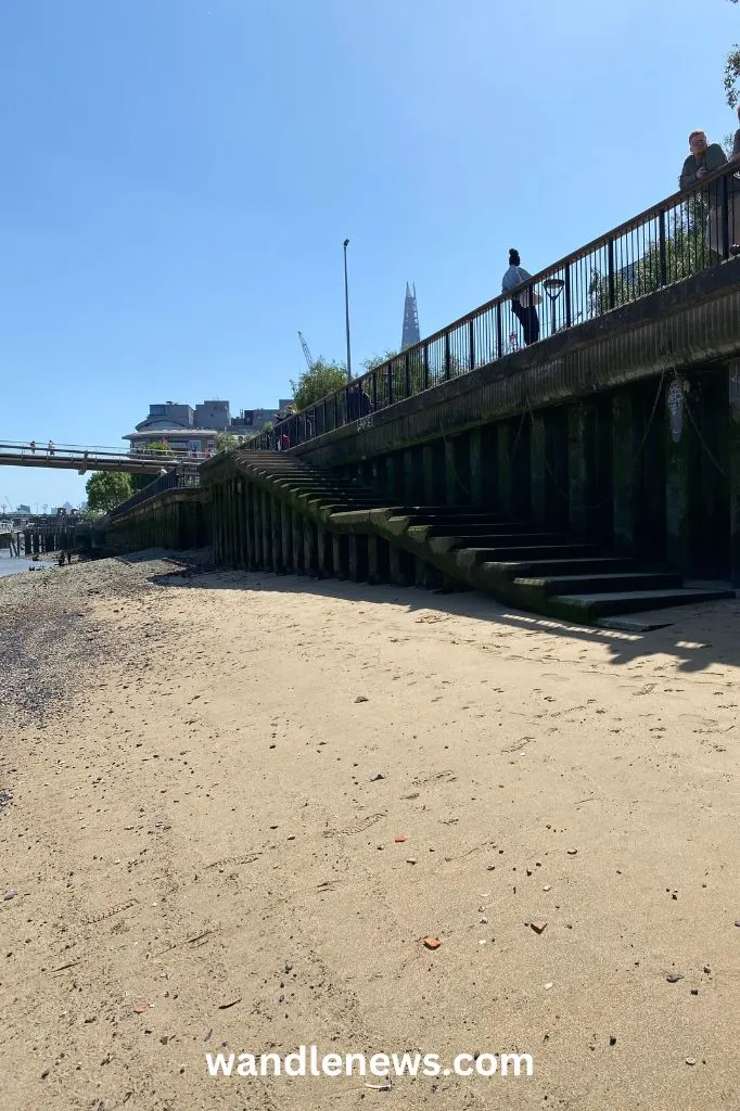Stairs onto Bankside Beach