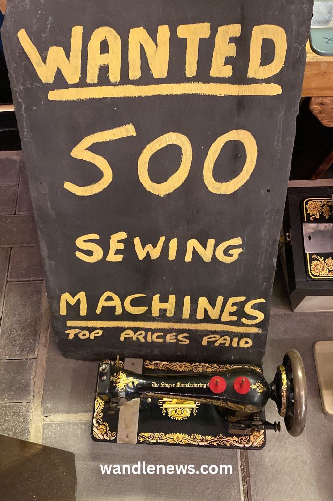 Sign advertising for sewing machines