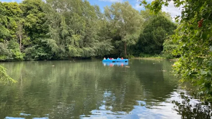 battersea park boating lake