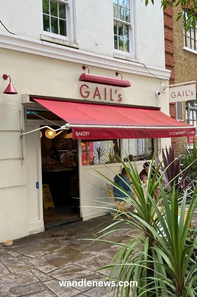 Gail's Bakery in Battersea Square