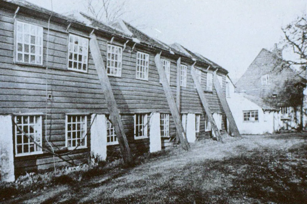 Heritage Walk: Colliers Wood Station to The ChapterHouse