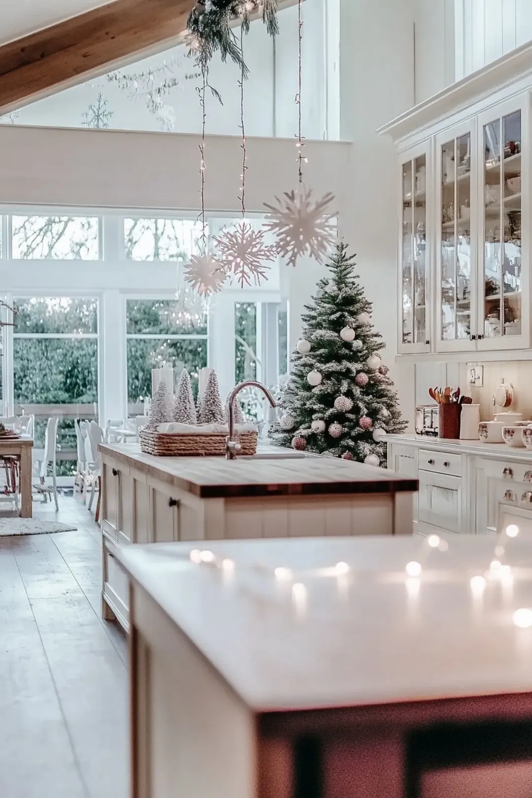 Get ready for the holidays with these inspiring Christmas Decor Inspiration ideas! Transform your space with Cozy Christmas Decor perfect for any Christmas Apartment. These Christmas Kitchen Decor ideas include simple Christmas decor that adds charm and warmth to your home. Embrace the magic of indoor Christmas vibes with pretty Christmas decorations, making your Christmas kitchen the heart of your celebrations. Discover beautiful Christmas Decorations For The Home that will spread festive cheer!