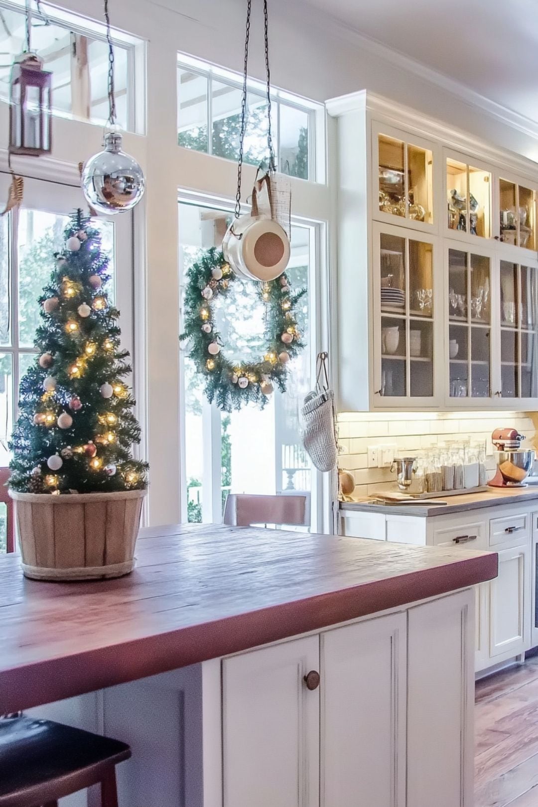 Get ready for the holidays with these inspiring Christmas Decor Inspiration ideas! Transform your space with Cozy Christmas Decor perfect for any Christmas Apartment. These Christmas Kitchen Decor ideas include simple Christmas decor that adds charm and warmth to your home. Embrace the magic of indoor Christmas vibes with pretty Christmas decorations, making your Christmas kitchen the heart of your celebrations. Discover beautiful Christmas Decorations For The Home that will spread festive cheer!