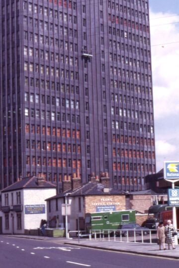 Merton High Street